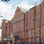 Hen : Brummie Bonanza : Standard accommodation Hen : Brummie Bonanza : Standard accommodation