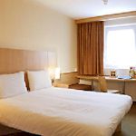 Hen : Superior accommodation details...