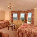 Hen : Superior Accommodation Hen : Superior Accommodation