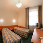 Hen : Standard accommodation details...
