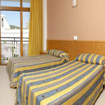 Hen : Budget accommodation details...