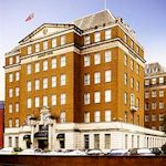 Stag : Luxury Deluxe Accommodation