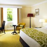Hen : Ultimate Accommodation Hen : Ultimate Accommodation