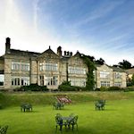 Hen : Ultimate Accommodation Hen : Ultimate Accommodation