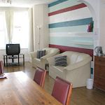 Hen : Standard Accommodation