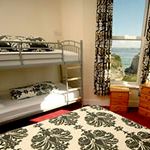Hen : Superior Accommodation Hen : Superior Accommodation