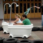 Hen : Motorised Bath Tubs
