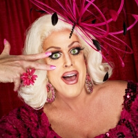 Hen : Drag Show