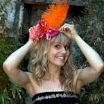 Hen : Hat Tastic details...