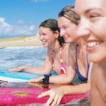 Hen : Bodyboarding Babes