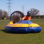 Hen : Hovercrafting