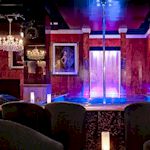 Hen : Lapdancing Club