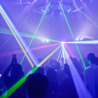 Hen : Nightclub