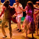 Hen : Salsa Night