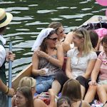 Hen : Pampering and Punting