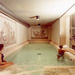 Hen : Motorised Bath Tubs and Party Night Hen : Motorised Bath Tubs and Party Night