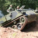 Hen : Tanks and American Party Night